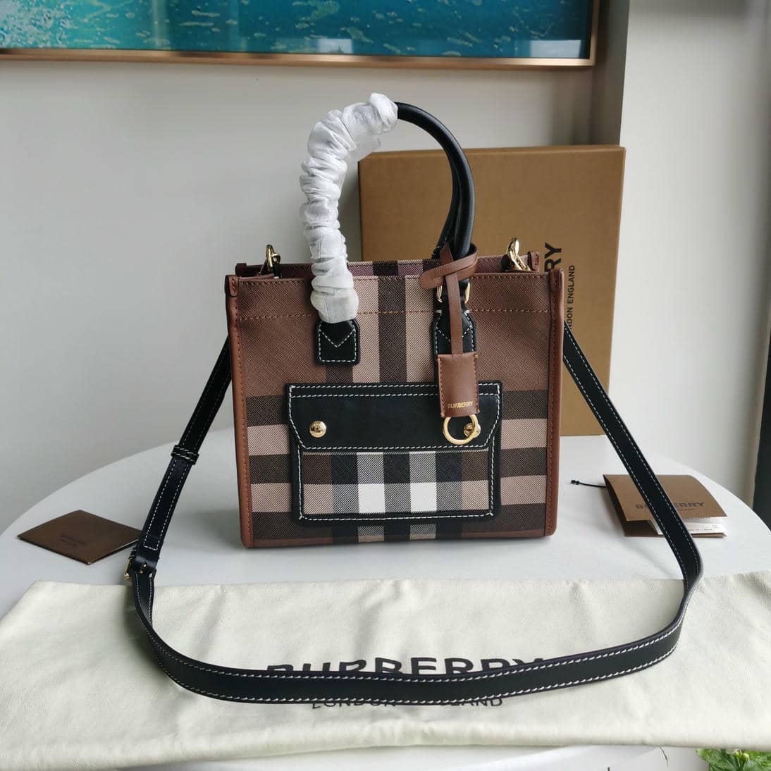 Burberry Bag 400